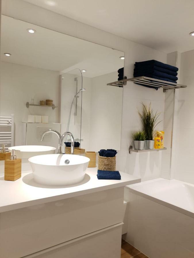Appartement Loft Luxe Réformé à Marseille Extérieur photo